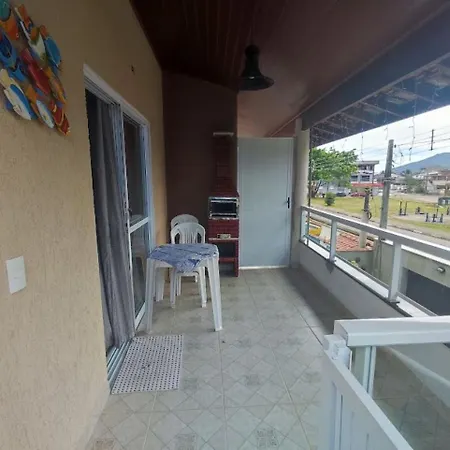 Casa Localizada A 7 Minutos Da Praia Grande Em Ubatuba-2